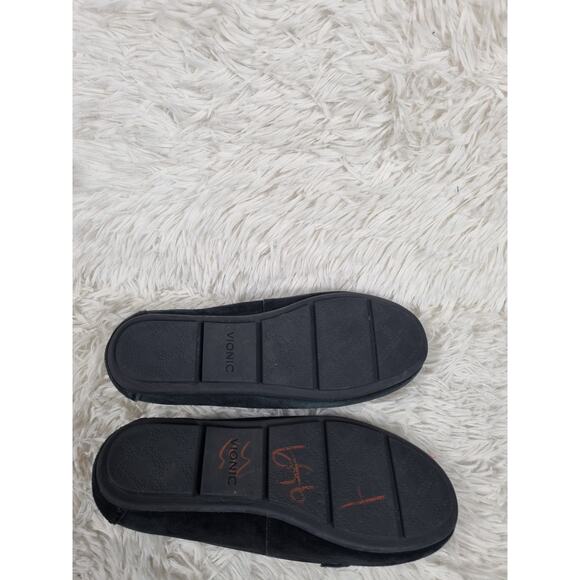 Vionic Shoes Womens Size 6 Black Suede Loafers Stud Embellished Slip On Flats - Picture 7 of 9